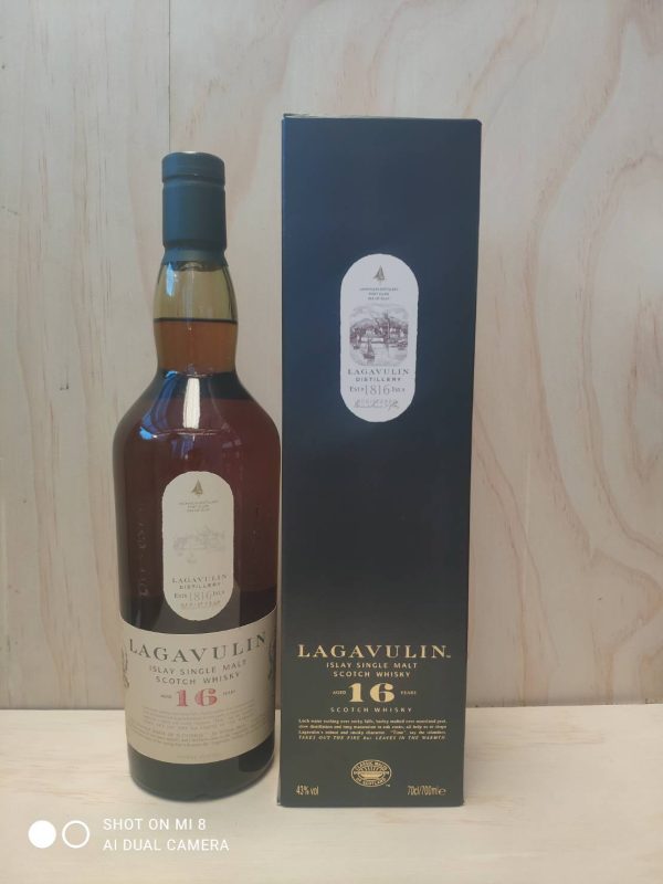 Lagavulin 16y 750ml
