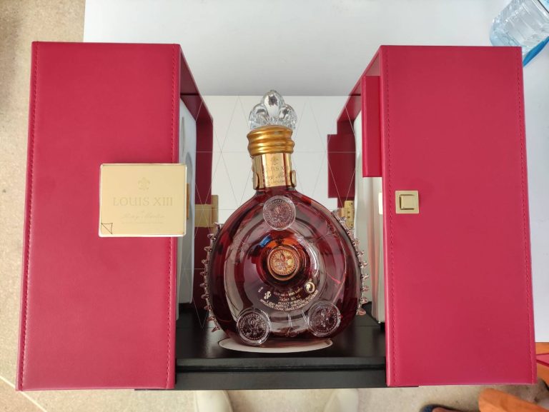 Remy Louis XIII 700ML 40% - Image 2